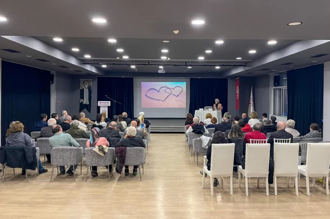 İzmie Bornova'da 'Aşk ve Öykü' Buluşması