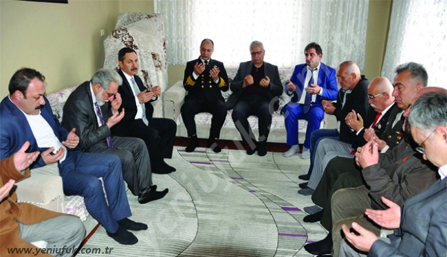 İLÇE PROTOKOLÜ ŞEHİT AİLELERİNİ ZİYARET ETTİ.