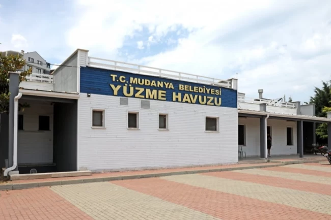 Mudanya'da üç kez açılan havuz yatırımı alay konusu oldu!