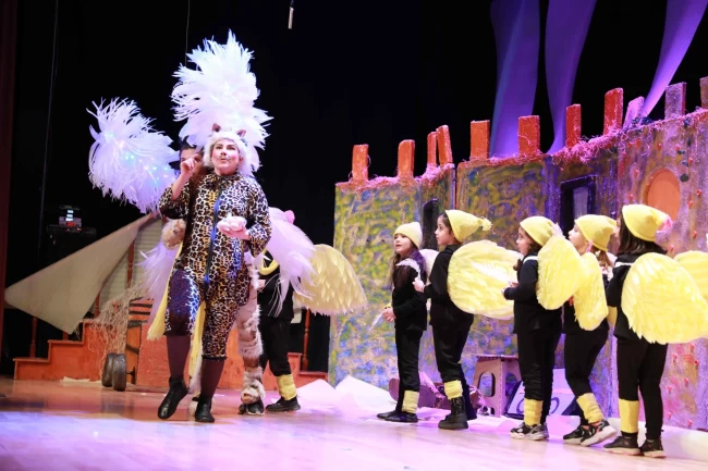 Ankara Keçiören'de 2 günde 3 tiyatro