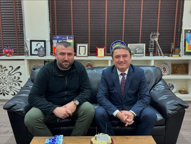 Belediye başkanın koruma müdürü hastaneye kaldırıldı