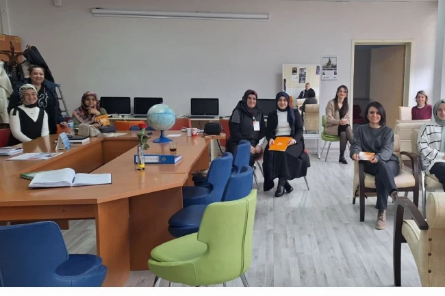 Artvin'de öğrencilere "Açık Kapı Projesi" tanıtıldı