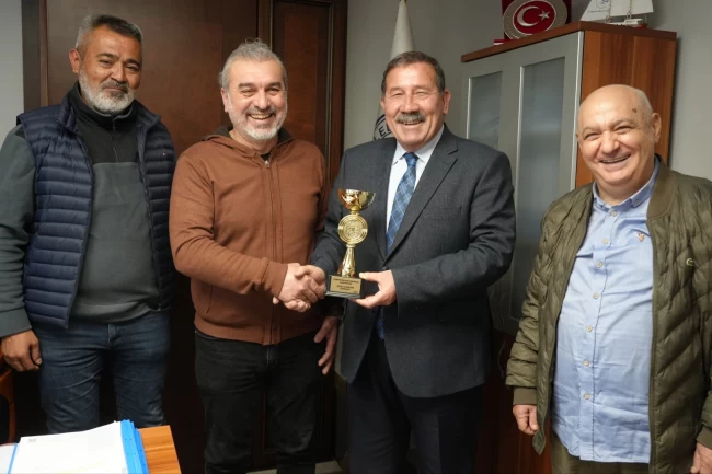 Muğla Milas'ta briç takımından Başkan Topuz'a ziyaret