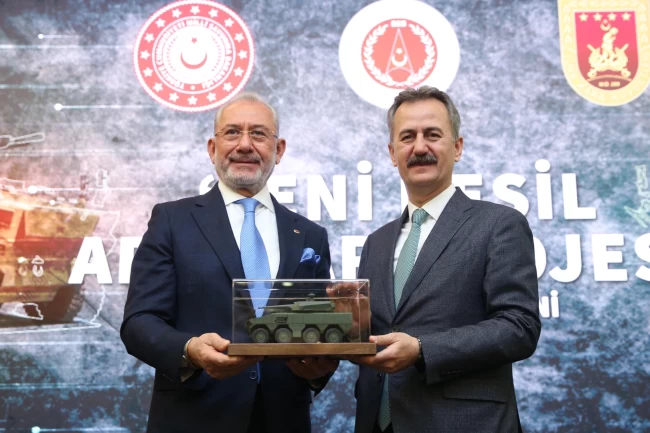 ALTUĞ 8x8 serisi için imzalar atıldı... ALTUĞ 8x8 Ankara'da üretilecek