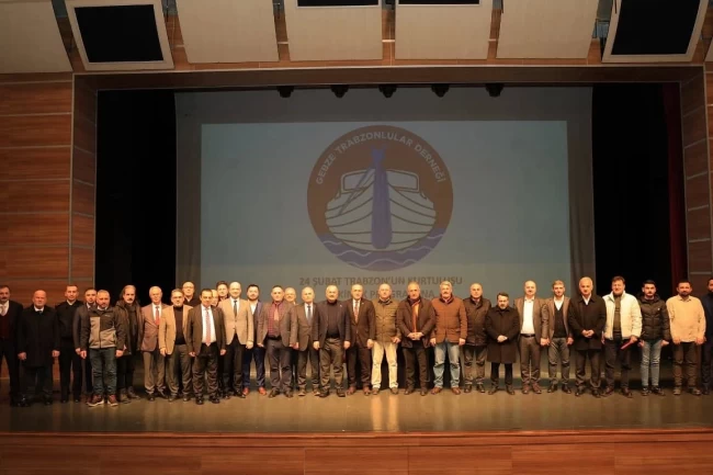 Kocaeli Gebze'de Trabzon'un kurtuluşu kutlandı