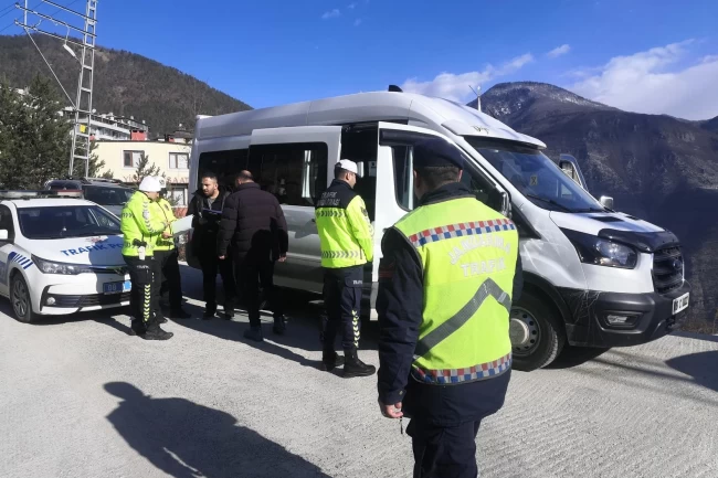 Artvin'de trafik denetimlerine devam