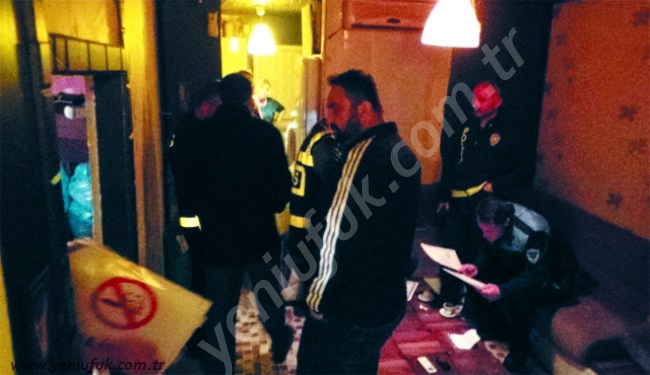 MASAJ SALONUNA BASKIN!..