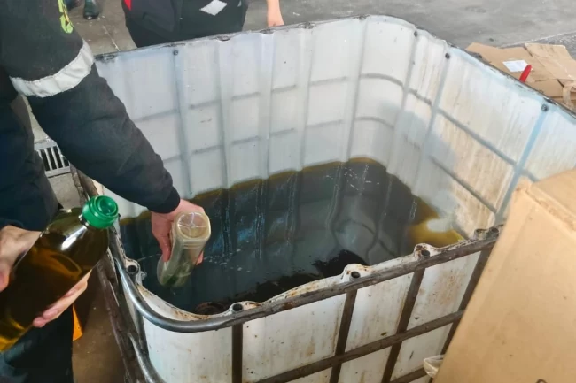 İzmir'de tağşişli zeytinyağına geçit yok!