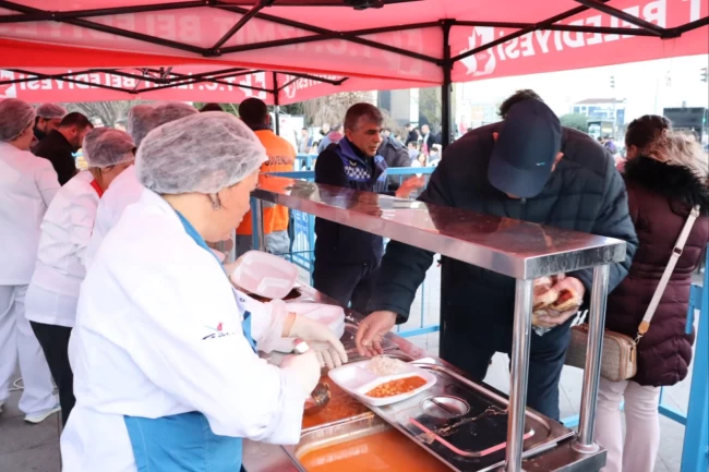 İzmit'te iftar sofraları yine ücretsiz kurulacak