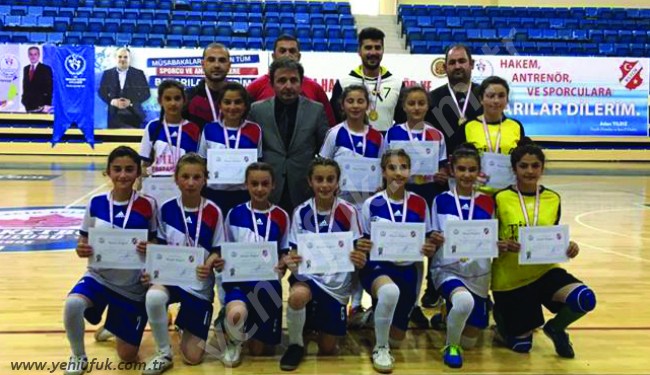 SPOR SALONLARI BİLE YOK!..ORMANLI ORTAOKULUNDAN BÜYÜK BAŞARI!..