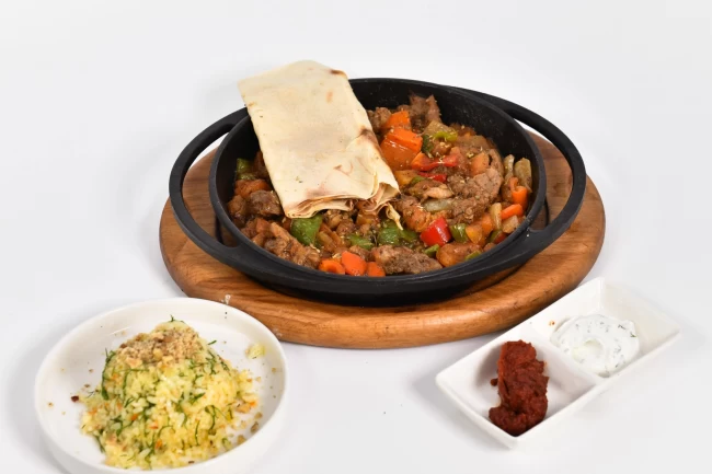 Antalyalılar Ramazan'da geleneksel tatlarla buluşuyor