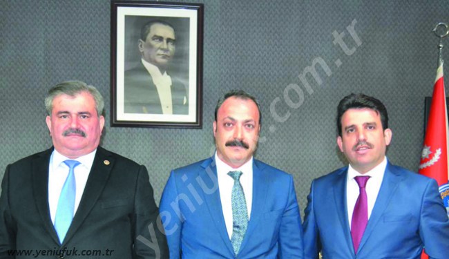 AK PARTİ'DEN EMNİYETE KUTLAMA ZİYARETİ..