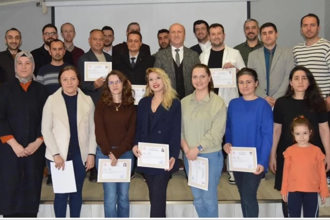 Edirne İpsala'da başarılı idareciler ödüllendirildi