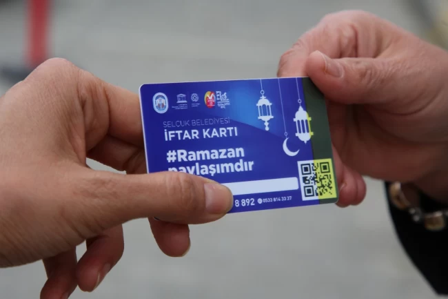 İzmir Efes Selçuk'ta 'İftar Kart' dayanışması