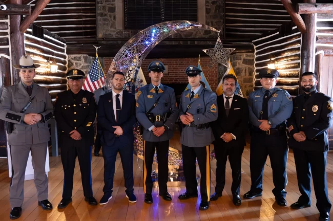 New Jersey Eyalet Polisi, 'Hilal Aydınlatma Töreni'ne katıldı