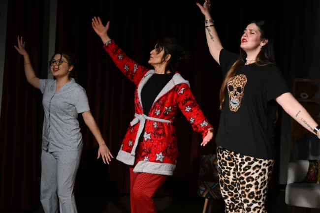 İzmir Bornova'da sanatın gücüyle kadın dayanışması