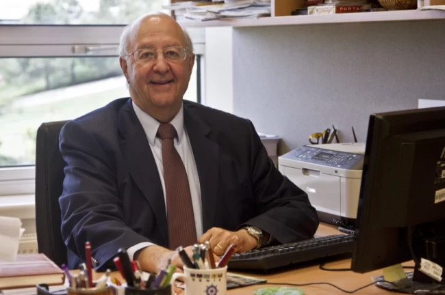 İzmir Bornova'da "Demokrasi Yoluna Dönüş" paneli düzenlenecek