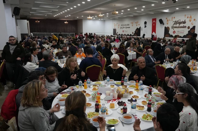 Ankara Keçiören'de Özarslan önce sporcular sonra engellilerle buluştu