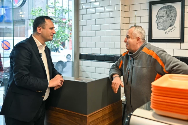 İzmir Bornova'da esnafa destek ziyareti