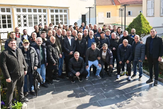 İzmir Bornova'da amatör spora büyük destek