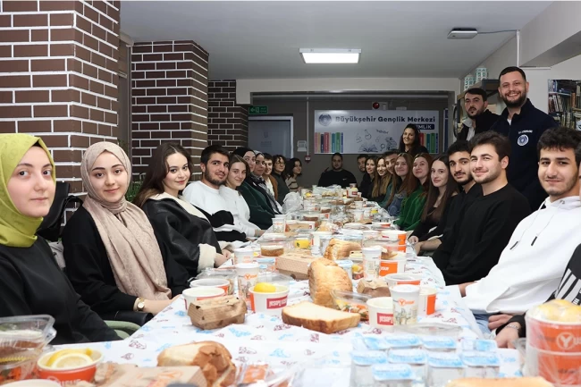 Genç fikirler buluşması Gemlik'te gerçekleşti