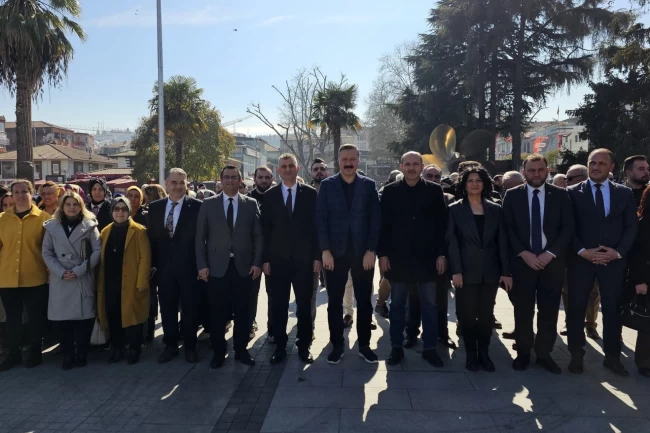 Deprem Haftası'nda Gölcük'te anlamlı sergi