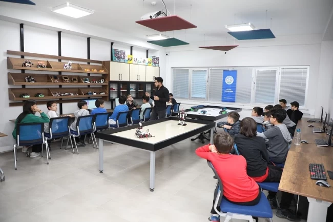 Kayseri Talas'ta gençlerin gözdesi inovasyon merkezi