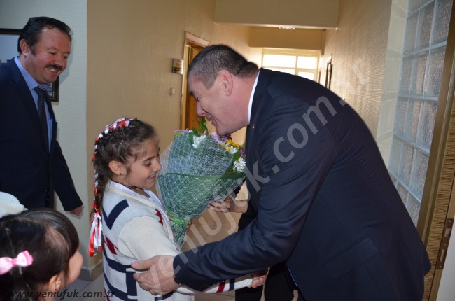 ÜLKEMİZİN GELECEĞİ SİZLERİN ELİNDE