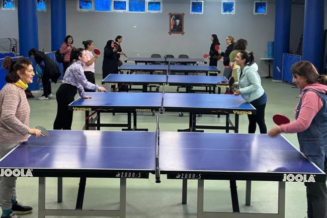 İzmir'de kadınlar sporda da her yerde