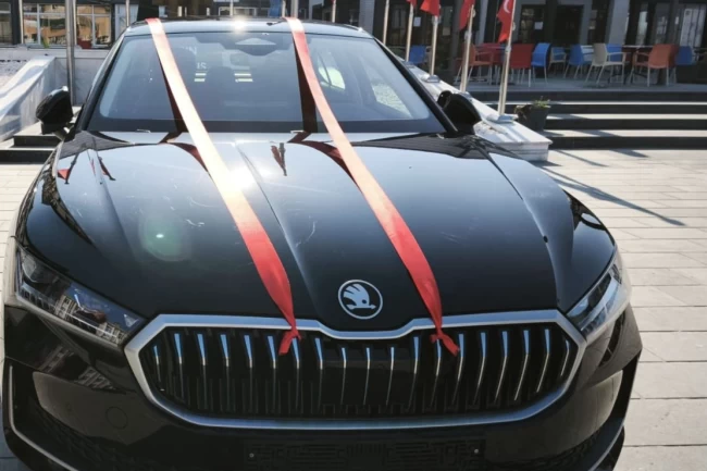 Edirne'de meclis engelledi, şirket aldı! İpsala'da makam aracı krizi!