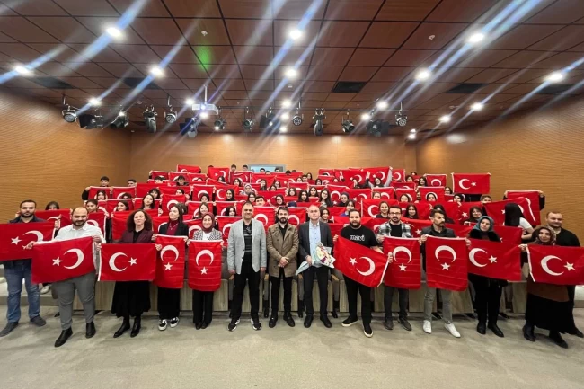 Mehmet Akif Darıca Millet Kütüphanesi'nde anıldı