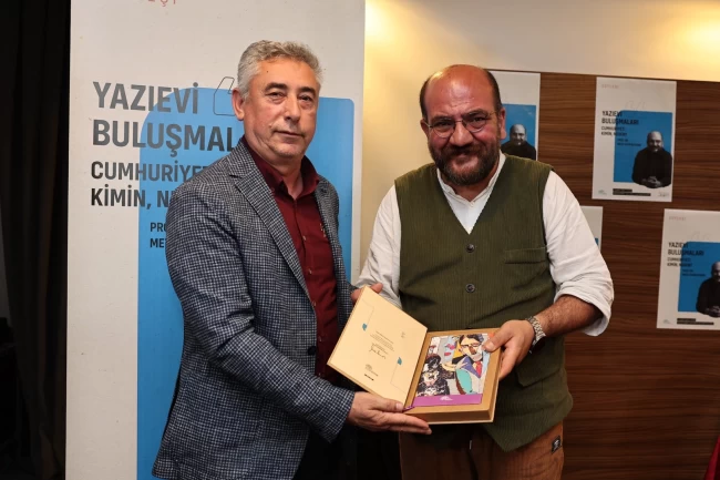 Bursa Nilüfer'de "Cumhuriyet tarihi" Yazıevi Buluşmaları'nda konuşuldu