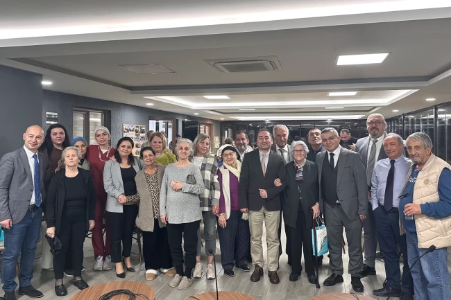 Huzurevi sakinleri sağlıklı yaş almanın yollarını öğrendi