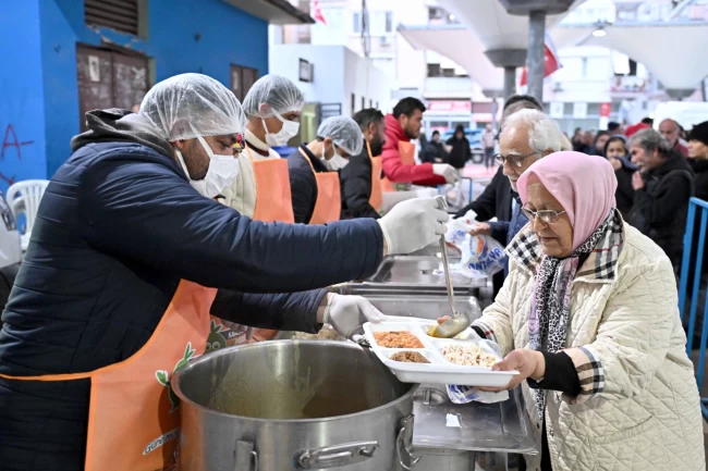 Antalya Muratpaşa Ramazan'ın son iftarlarını planladı