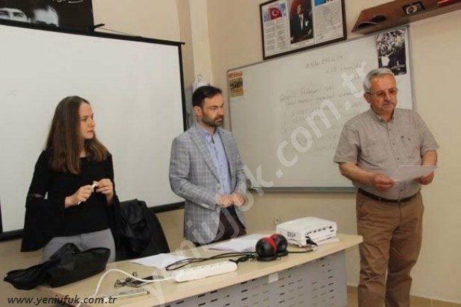 ÇİLEK ÜRETİCİLERİ KIYASIYA YARIŞTI...