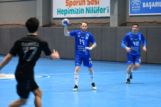 Bursa Nilüfer Belediyespor, Spor Toto'yu rahat geçti