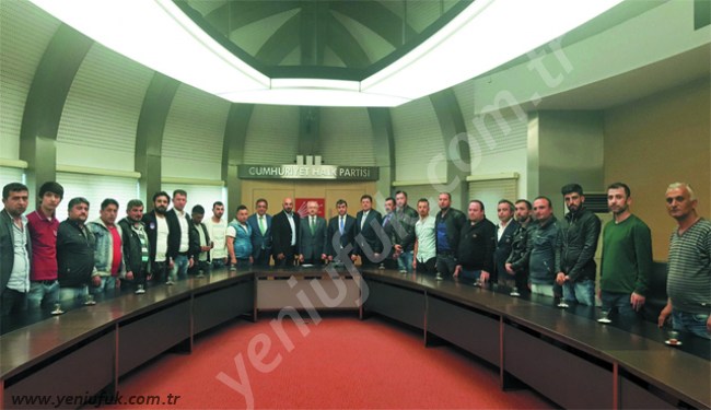 İŞTEN ÇIKARILAN HATTAT İŞÇİLERİ CHP'DE..