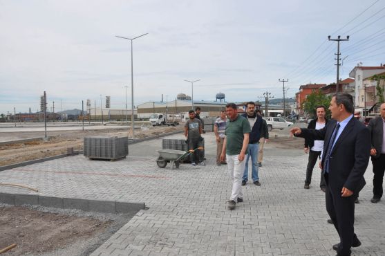 BAŞKAN UYSAL, ÇALIŞMALARI YERİNDE DENETLEDİ..