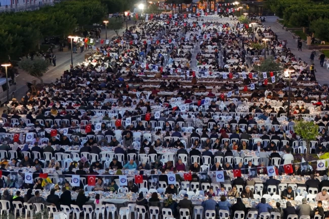 Antalya Demre'de birlik ve beraberliğin sofrası kuruldu!