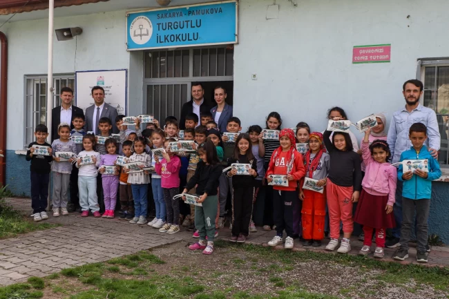 Şehrin yeni ‘Su Müfettişleri' rozetlerini aldı