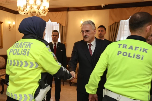 Bursa Valisi Erol Ayyıldız'ın "Ramazan Bayramı" mesajı