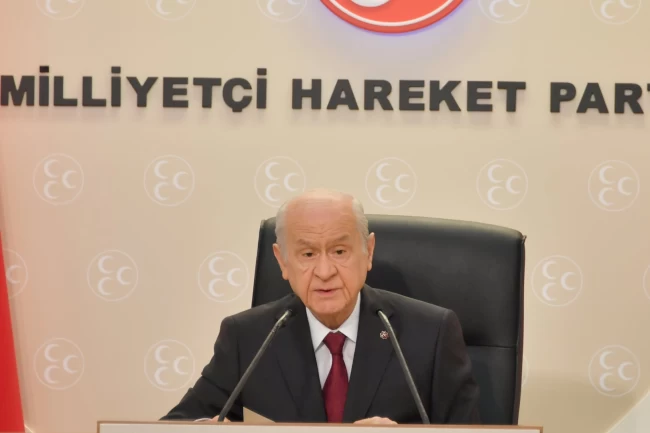 Bahçeli'den Türkeş'in vefat yıl dönümünde anlamlı mesaj