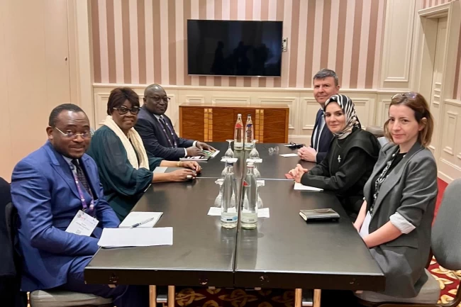Bakan Göktaş'tan Berlin'de Filistin, Kongo, Gine ve Cezayirli bakanlarla ikili görüşme