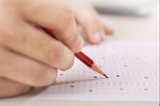 Hafta sonunda 2 sınav var!