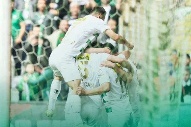 Bursaspor için şampiyonluk kapıda!