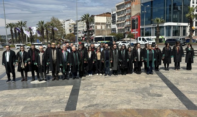 Zonguldak Barosu Kdz.Ereğli temsilciliğinden sitem dolu kutlama