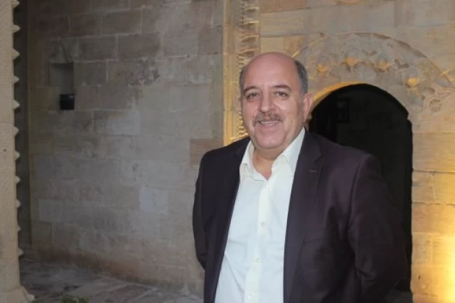 Mardinli iş insanı Evrensel 'den esnafa turist uyarısı!