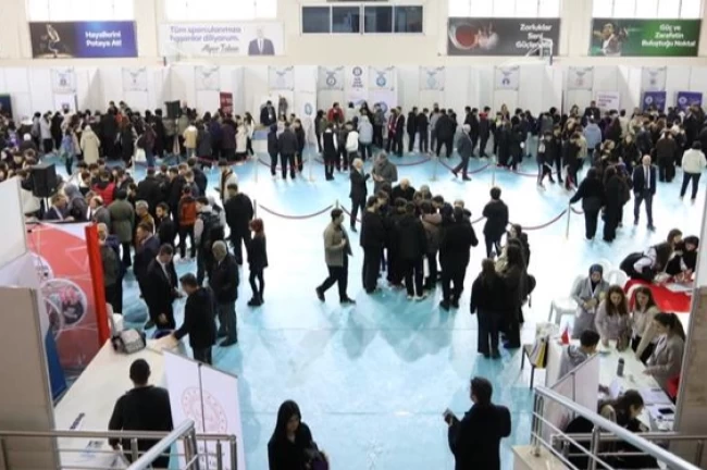 Bursa İnegöl'de 7. üniversite ve meslek tanıtım günleri başladı