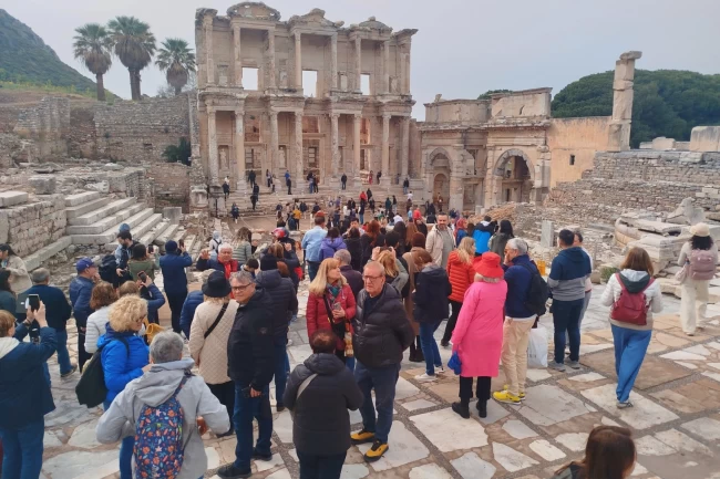 Müze ve ören yerlerinde 9 günde 1 milyonu aştık! Efes ve Göbeklitepe zirvede!