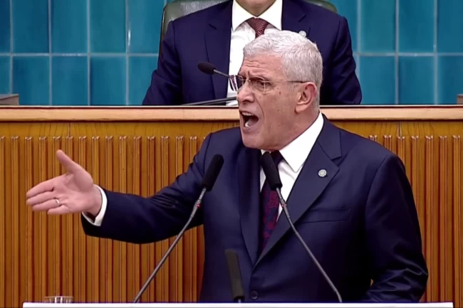 Dervişoğlu'ndan iktidara hodri meydan! 'Ben sizi aynada yüzleştireyim' diyerek bağıra bağıra eleştirdi